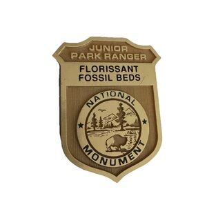 Florrisant Fossil Beds National Monument Junior‎ Ranger Badge Plastic EUC